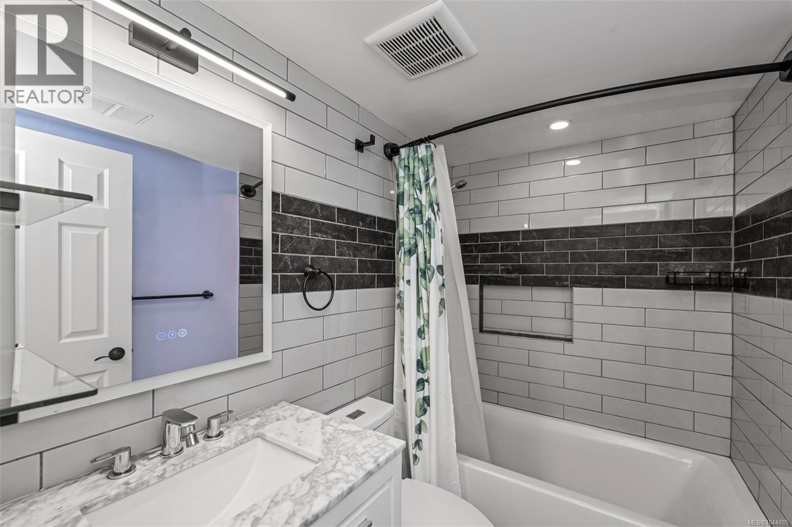 #102 1223 Johnson St - Image 10