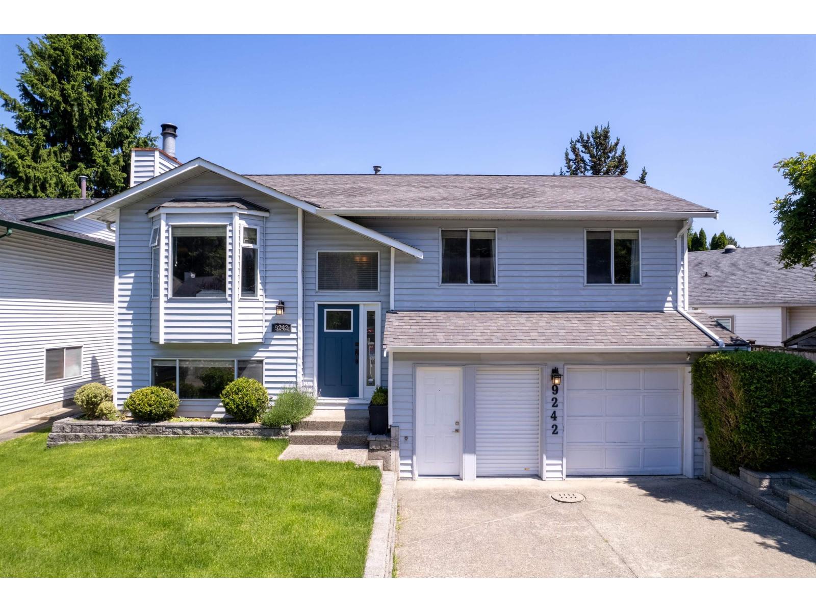 9242 209A CRESCENT