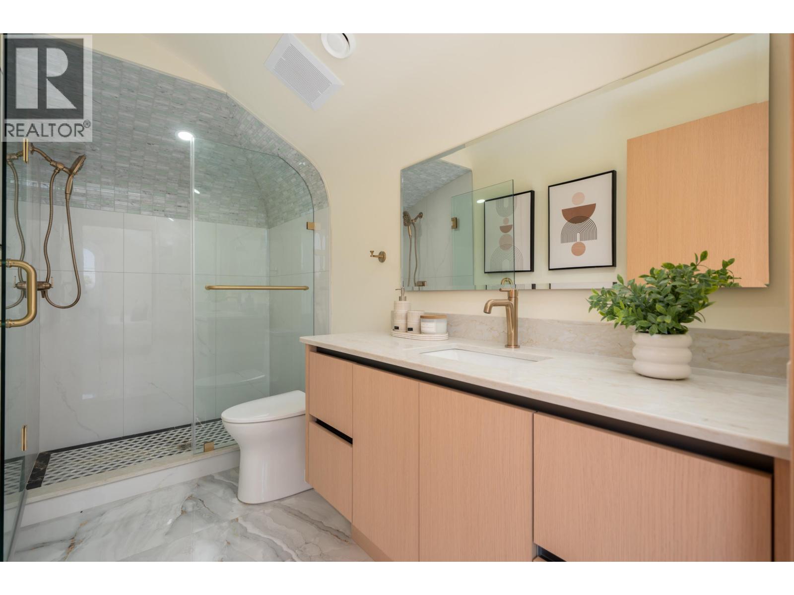 3 Bed, 4 Bath House for Sale in Vancouver – 1 4503 W 15TH AVENUE, Vancouver – MLS# R3153173 - Image 30