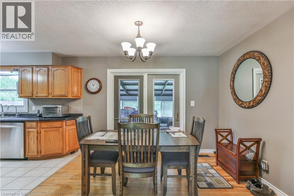 4 HIGHLAND Drive - Image 16