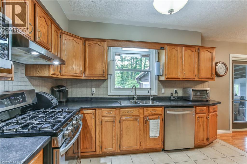 4 HIGHLAND Drive - Image 10