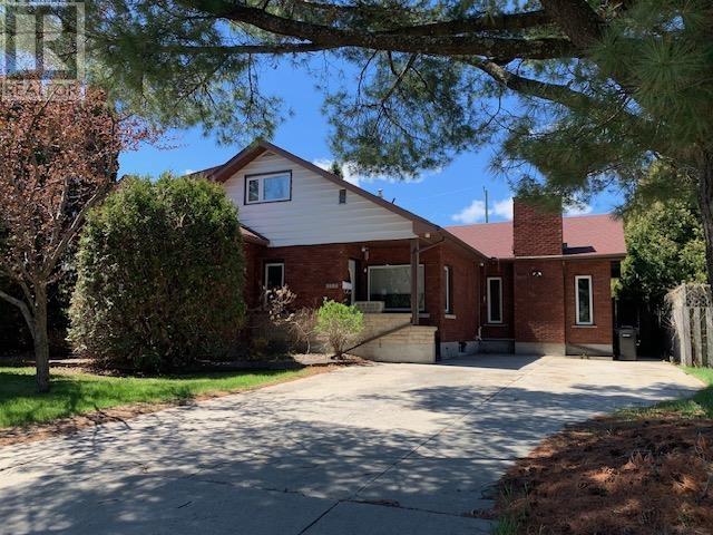327 Brunswick Street S - 1