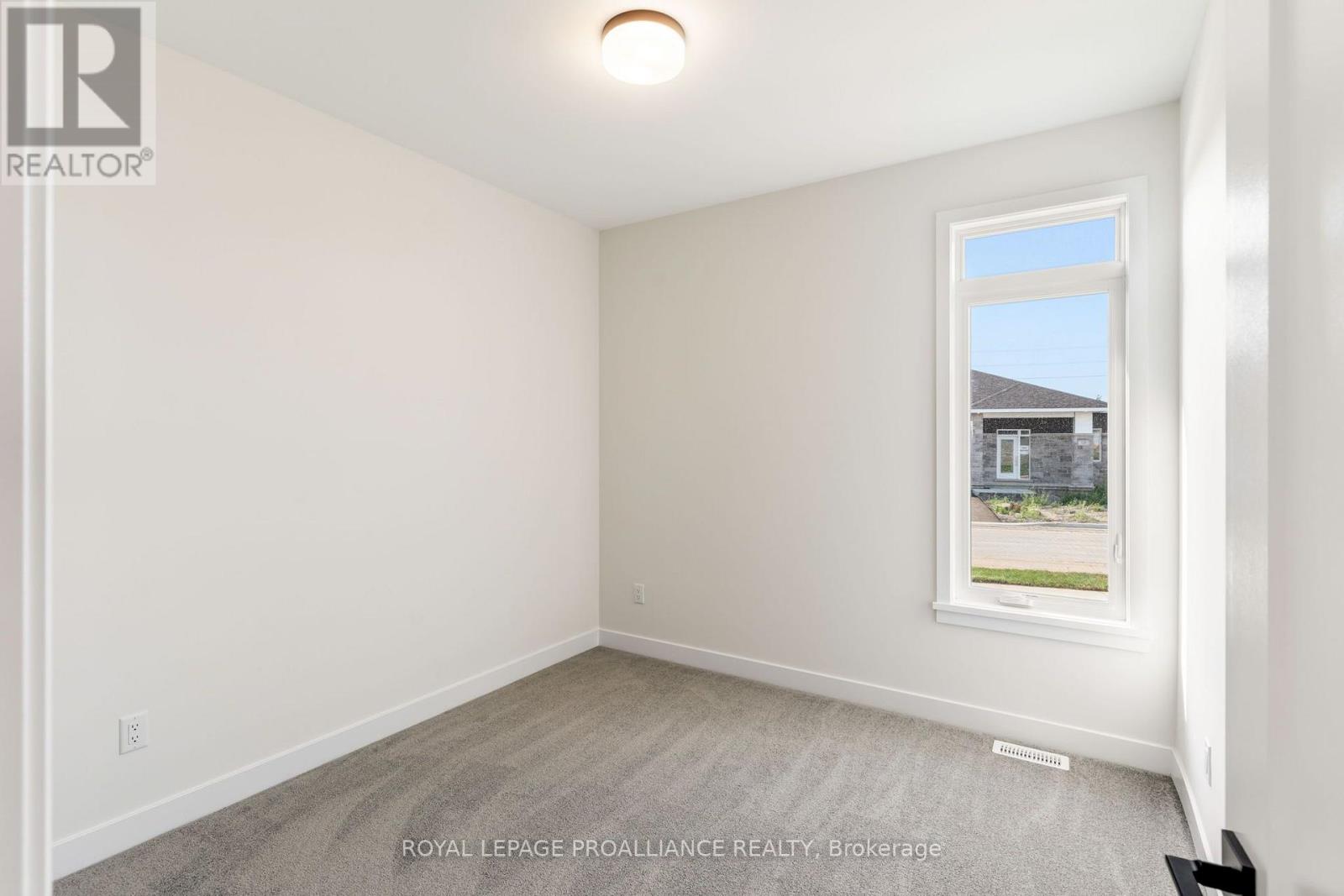 1057 MOORE STREET - Image 10