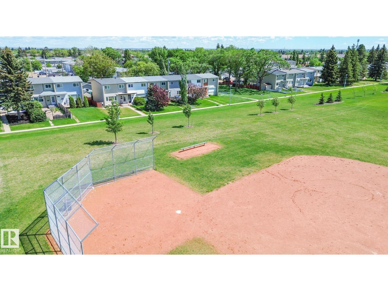 13309 85 Street NW - Photo 42