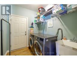 15 Virginia Street, Welland, ON L3C7A5 Photo 38