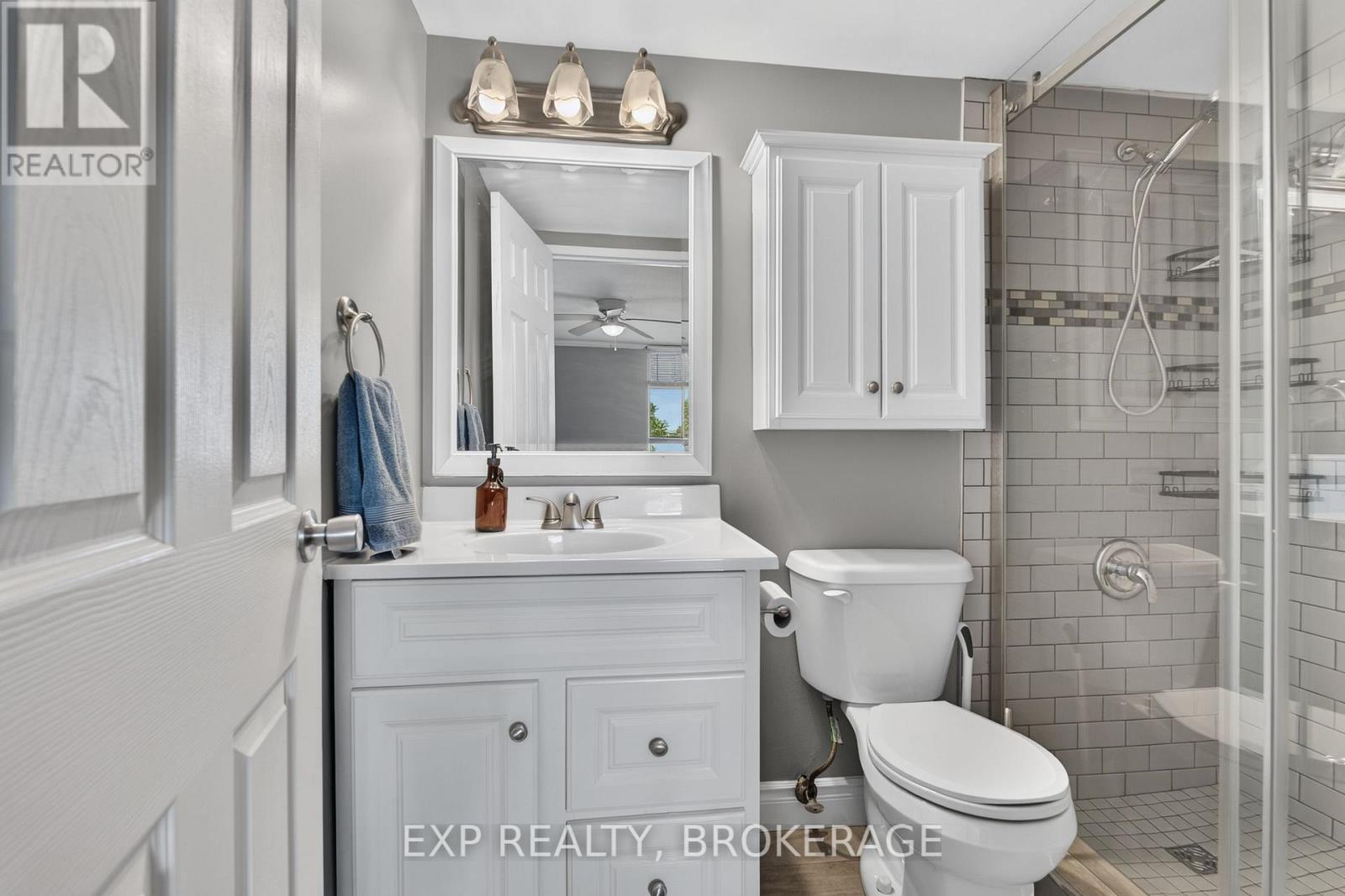 #202 2 MOWAT AVENUE - 19