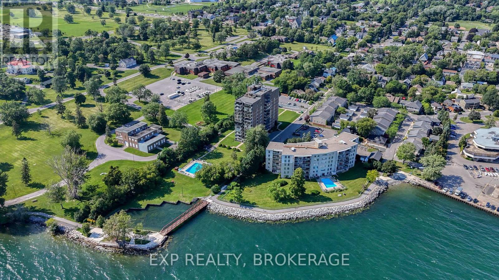 #202 2 MOWAT AVENUE - Image 32