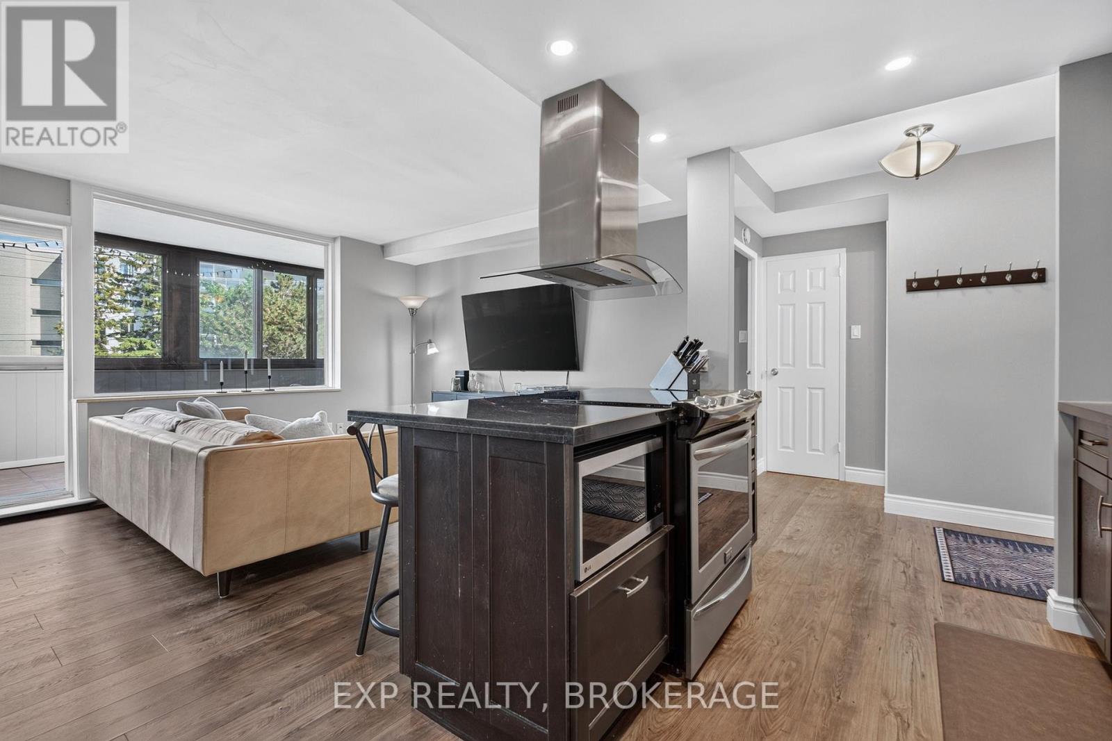#202 2 MOWAT AVENUE - 6