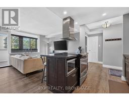 Bathroom - 202 - 2 Mowat Avenue, Kingston, ON K7M1K1 Photo 6