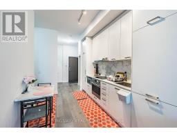 203 - 38 Honeycrisp Crescent, Vaughan, ON L4K0M7 Photo 12