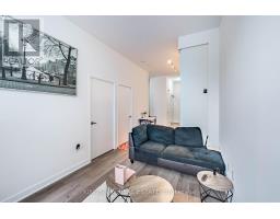 203 - 38 Honeycrisp Crescent, Vaughan, ON L4K0M7 Photo 16