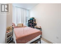 203 - 38 Honeycrisp Crescent, Vaughan, ON L4K0M7 Photo 17
