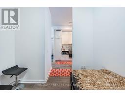 203 - 38 Honeycrisp Crescent, Vaughan, ON L4K0M7 Photo 23