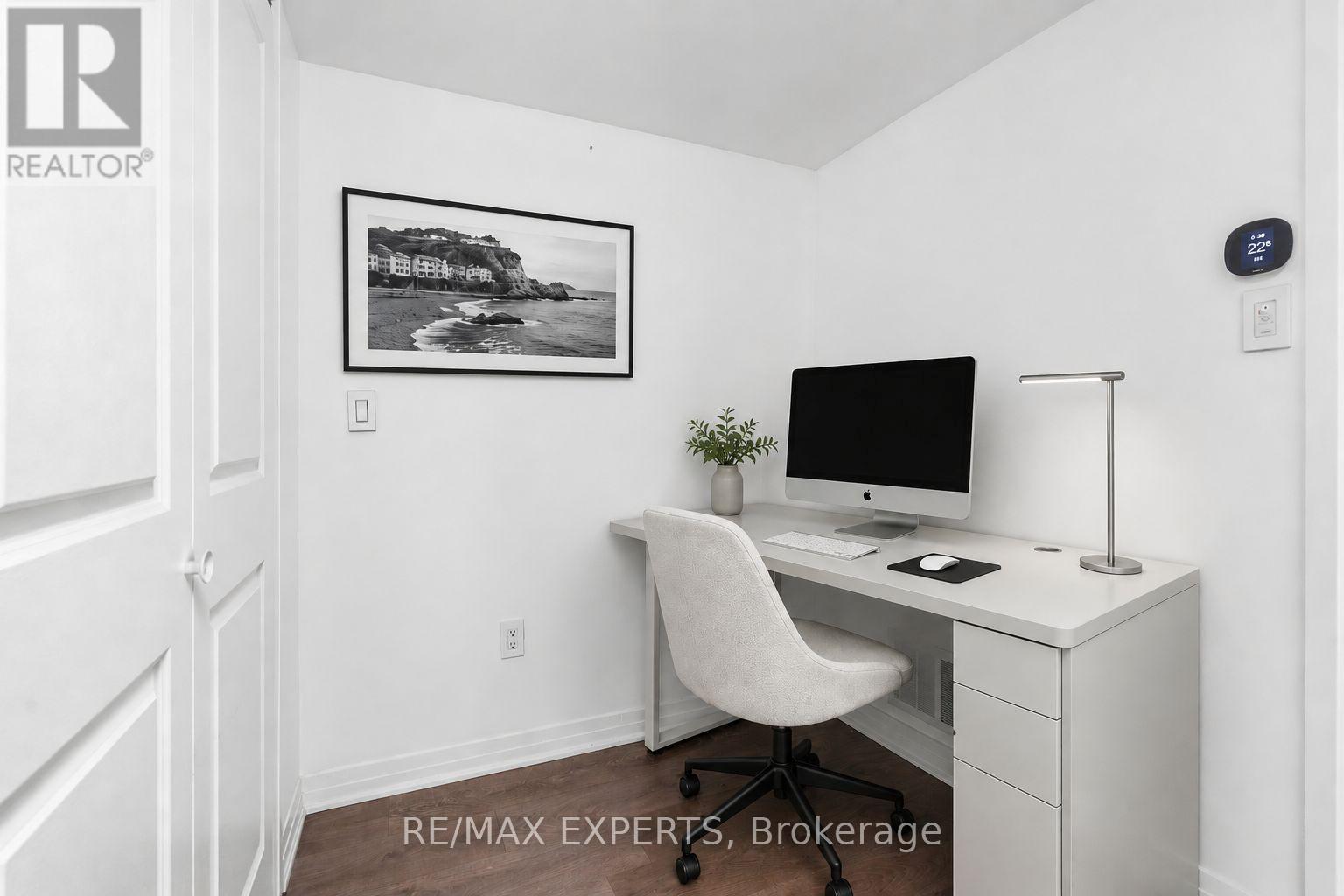 #1 142 WILLIAM DUNCAN ROAD - 16