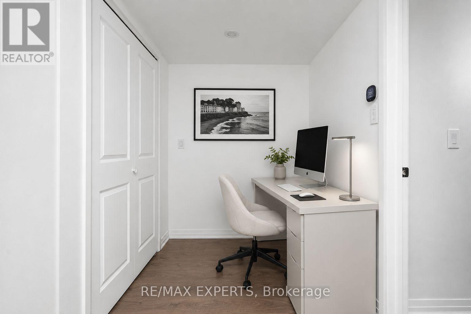 #1 142 WILLIAM DUNCAN ROAD - 17