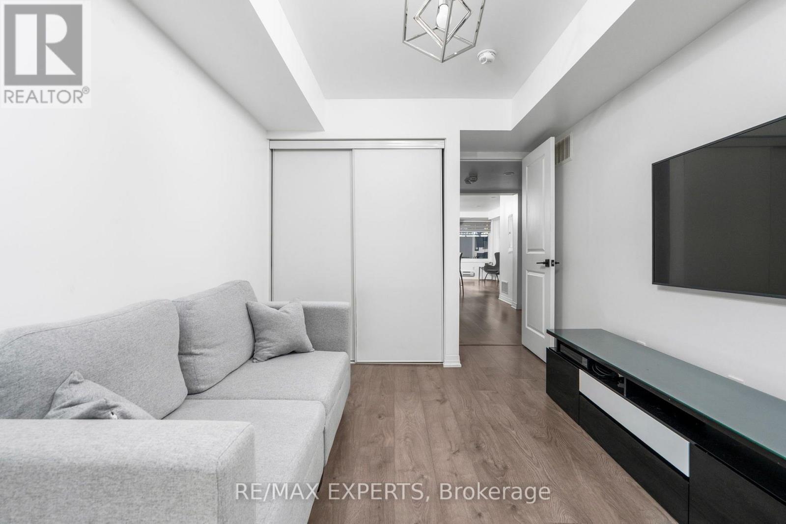 #1 142 WILLIAM DUNCAN ROAD - 19