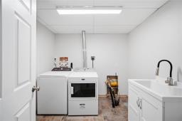 1655 Krahn Road, St Adolphe, MB R5A1A1 Photo 22