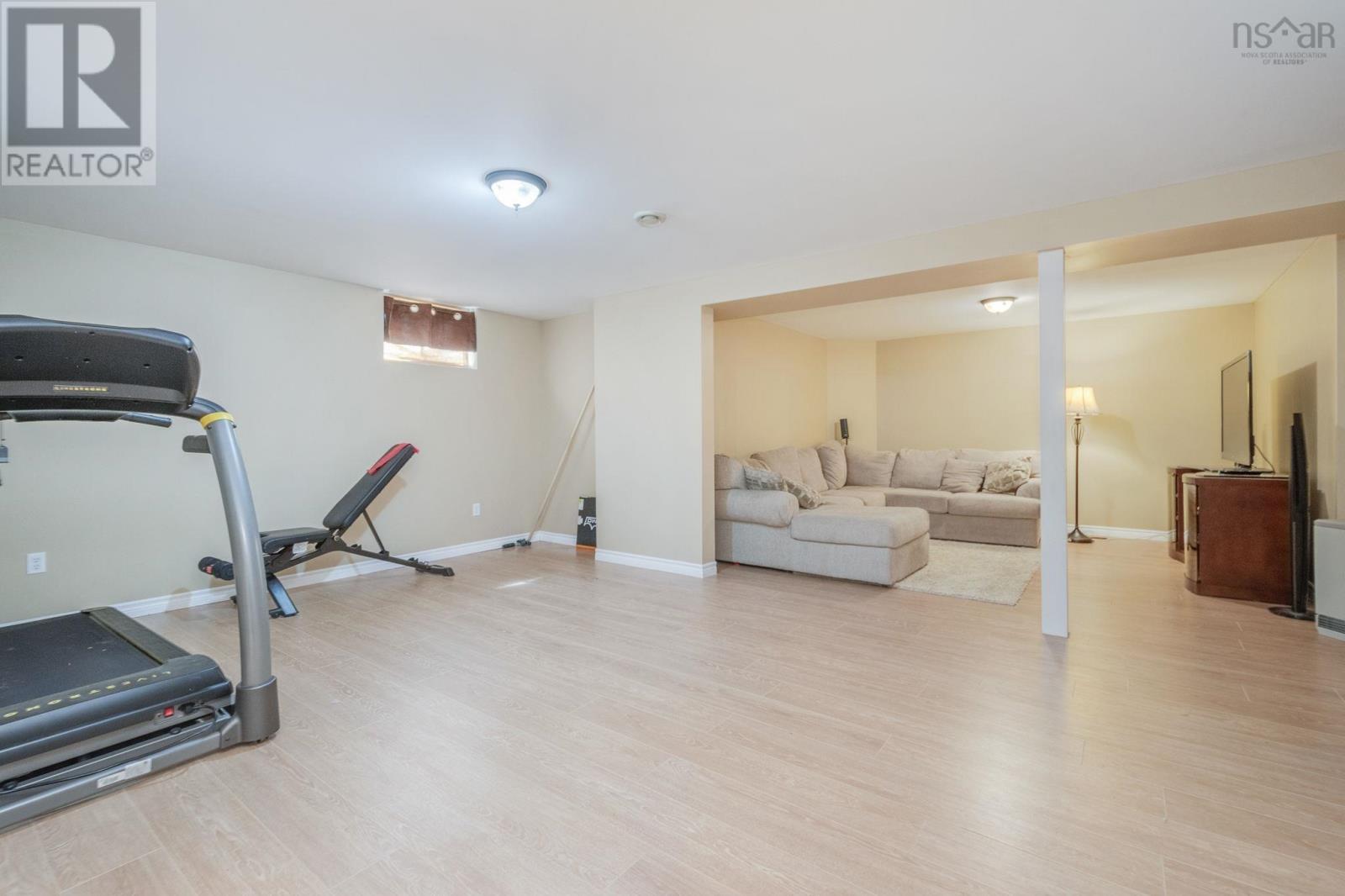 73 Strickland Avenue - 31