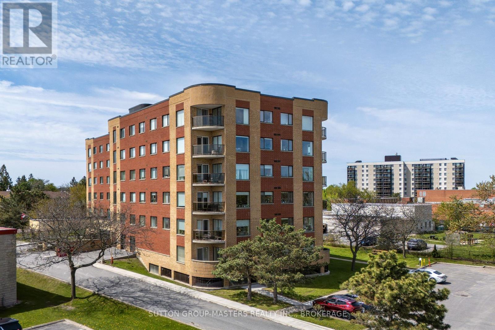 #204 130 WRIGHT CRESCENT - Image 4