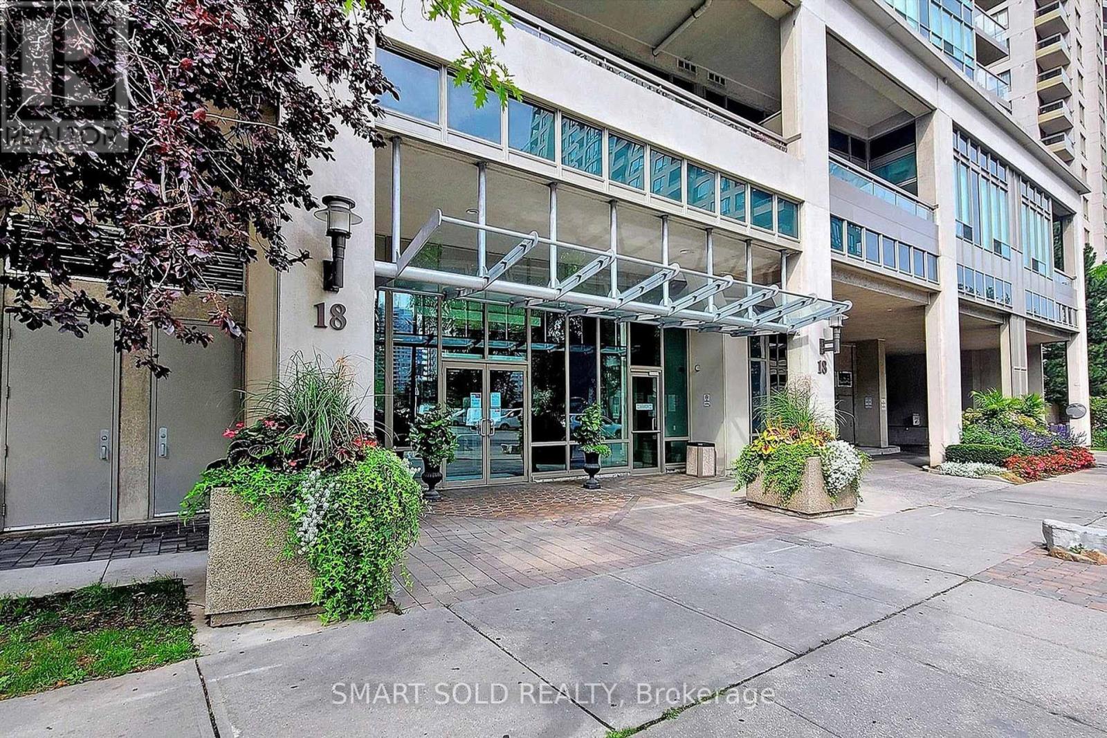 #1512 18 PARKVIEW AVENUE - 2