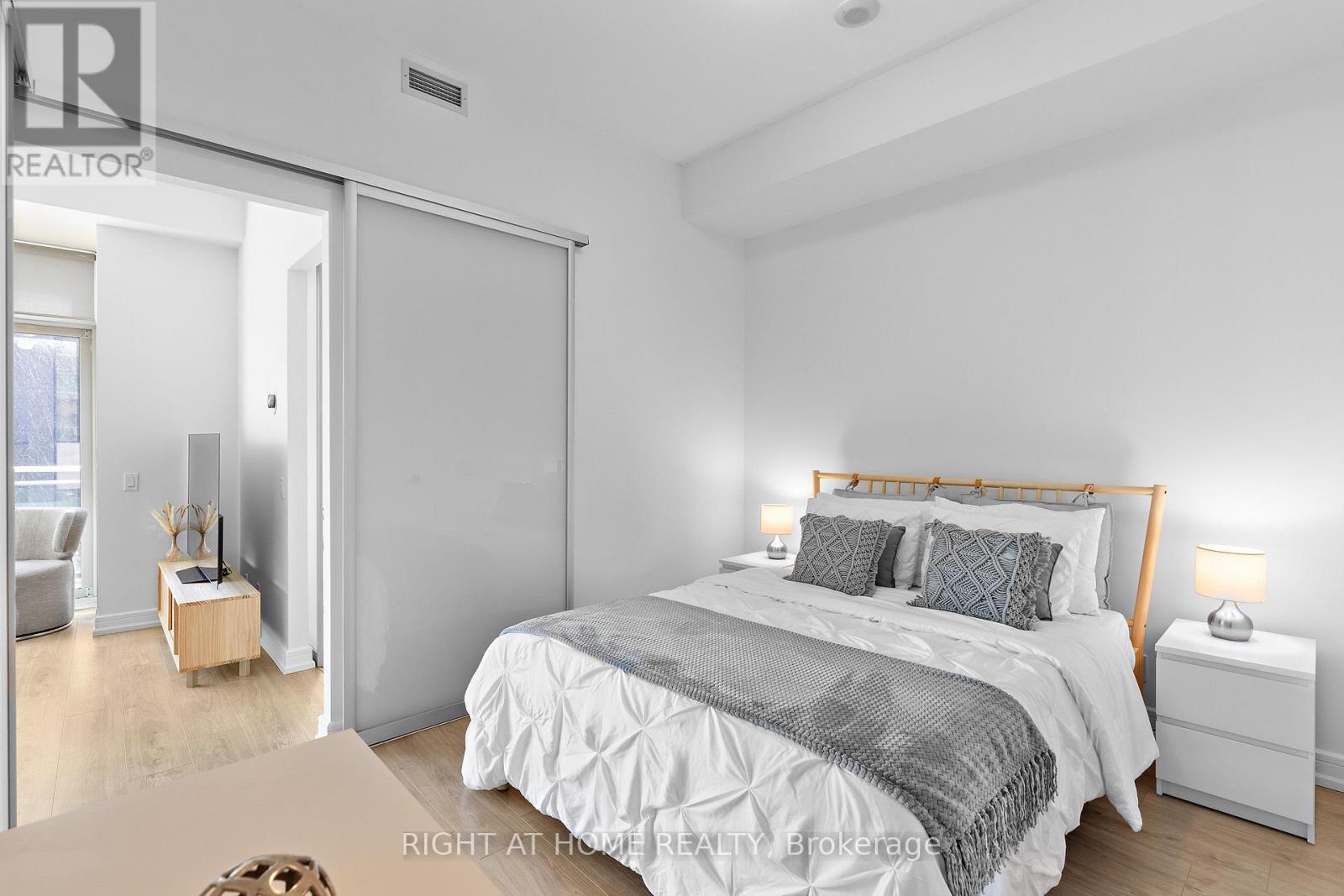 #N505 116 GEORGE STREET - 11
