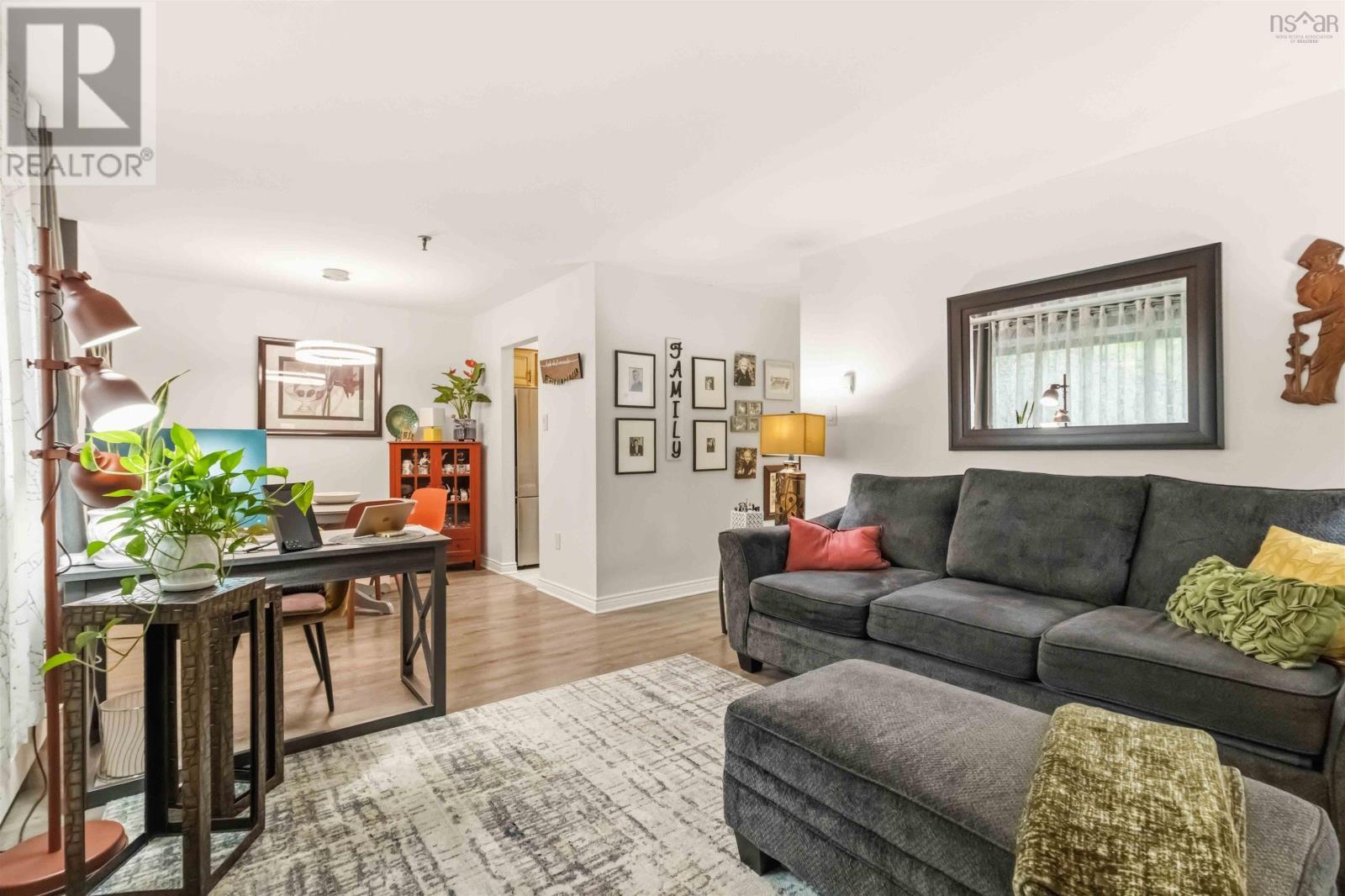 #4 41 Moirs Mill Road - 11