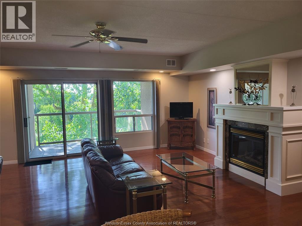 315 VILLAGE GROVE Unit# 506, Tecumseh — photo 2