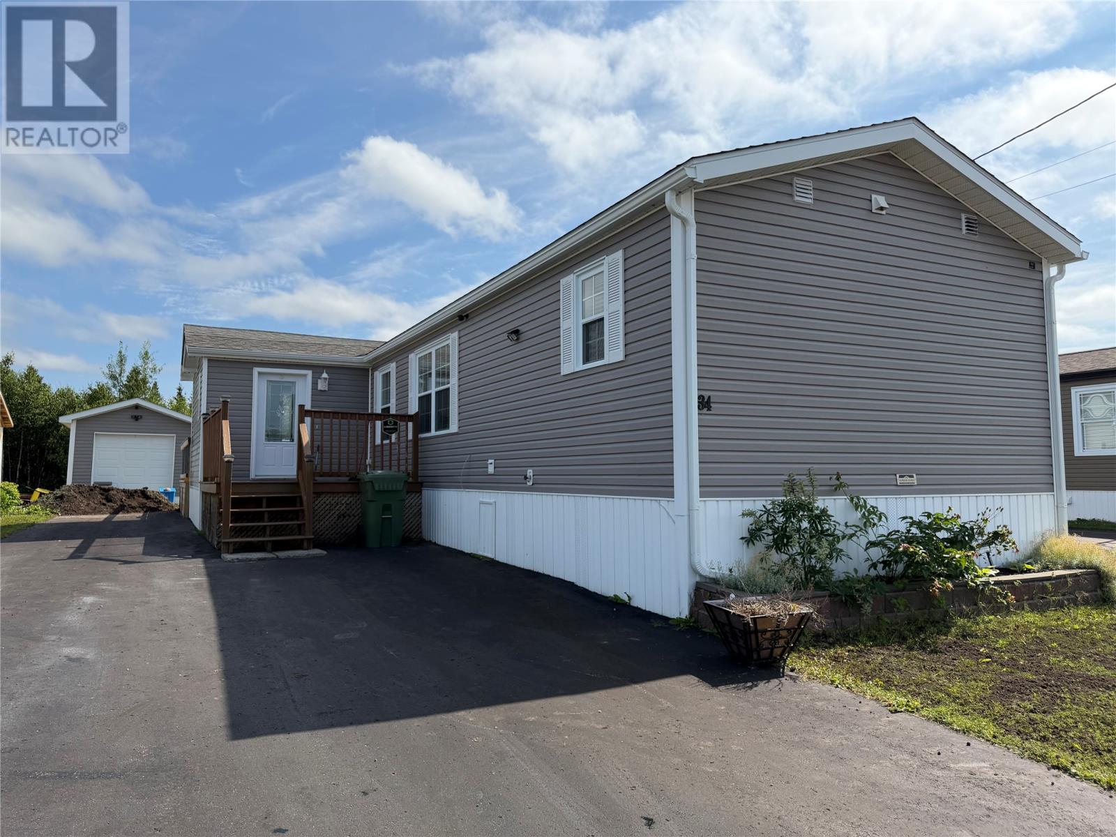 34 Woodford Drive