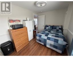 34 Woodford Drive thumbnail 20