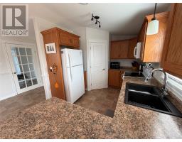 34 Woodford Drive thumbnail 3