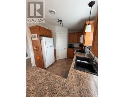 34 Woodford Drive thumbnail 5