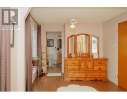 58 Byrd Avenue thumbnail 23