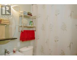 58 Byrd Avenue thumbnail 33