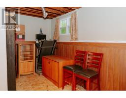 58 Byrd Avenue thumbnail 35