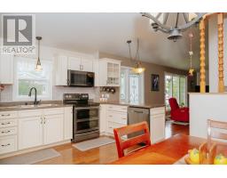 58 Byrd Avenue thumbnail 5