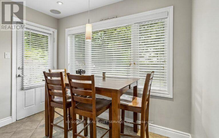 1603 LINCOLNSHIRE BOULEVARD - 13