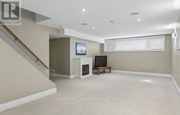 1603 LINCOLNSHIRE BOULEVARD - 25