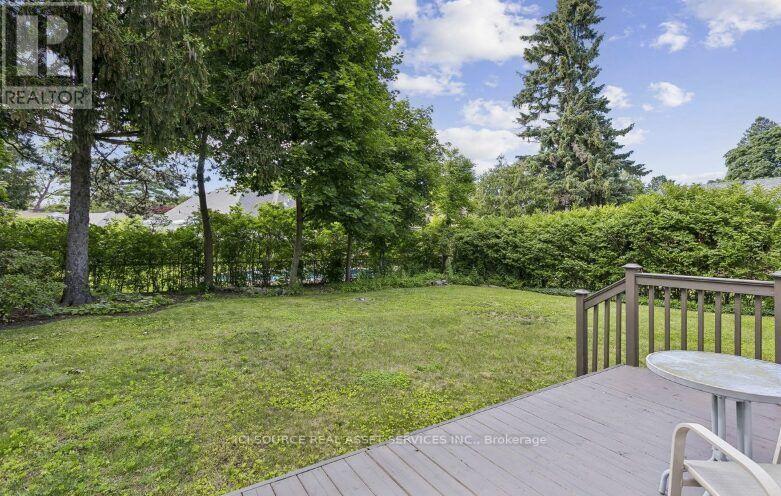 1603 LINCOLNSHIRE BOULEVARD - 32