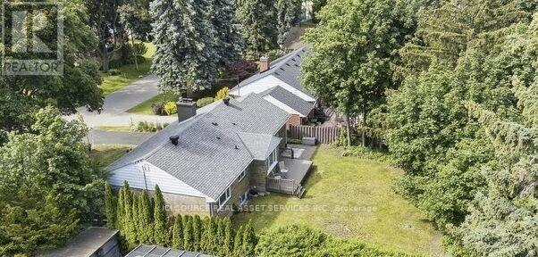 1603 LINCOLNSHIRE BOULEVARD - 34