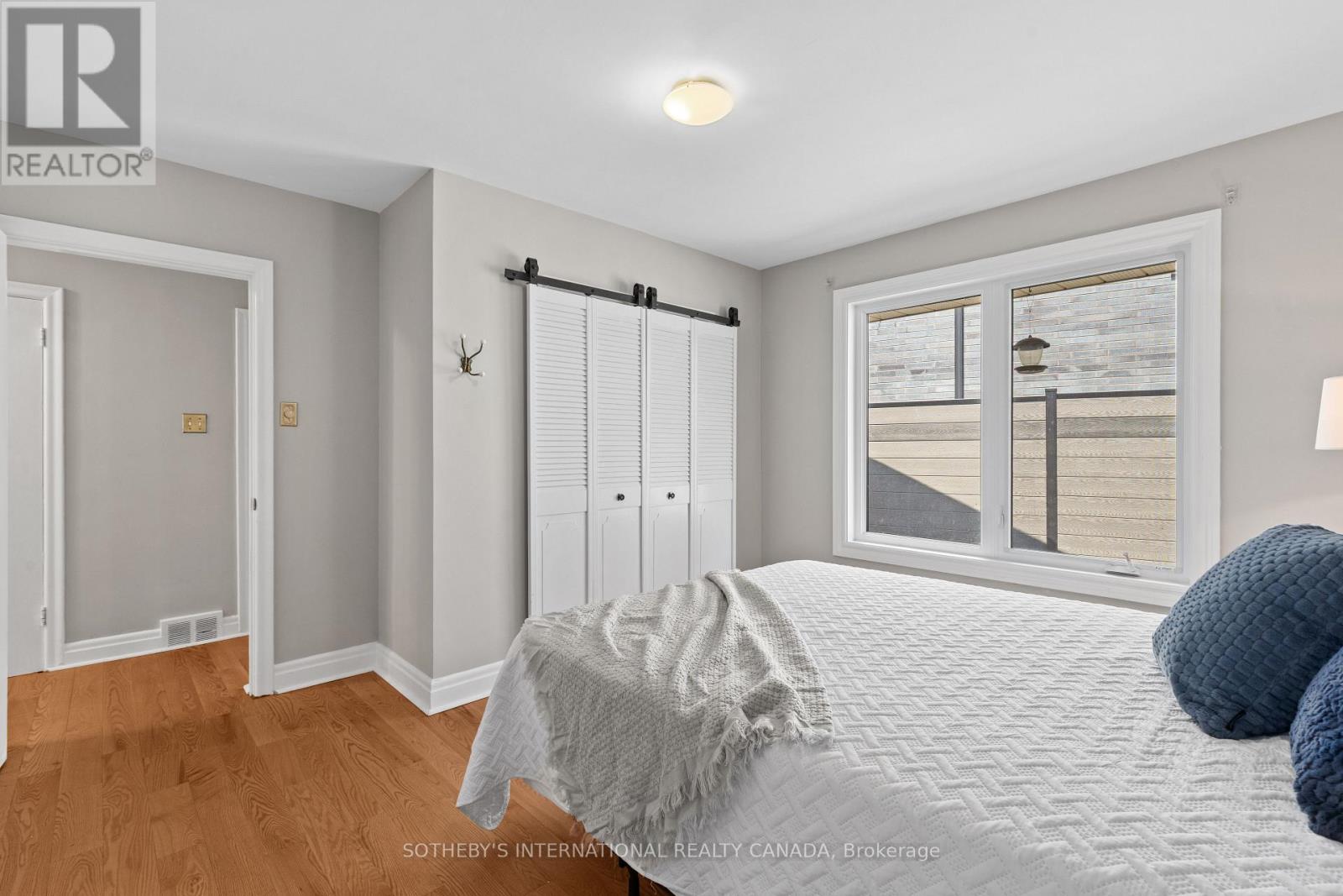 9 BABINGTON COURT - 21