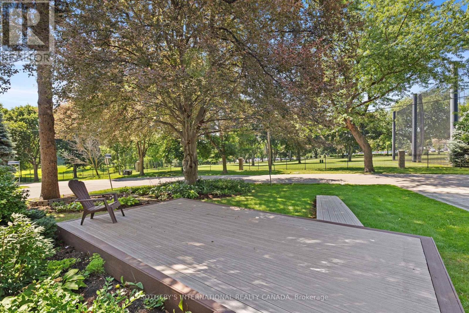 9 BABINGTON COURT - 6