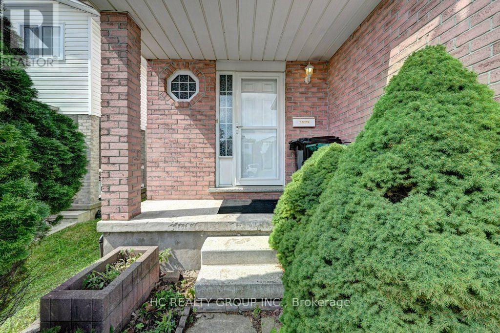 271 RESURRECTION DRIVE - 4