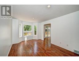 271 Resurrection Drive, Kitchener, ON N2N3H4 Photo 12