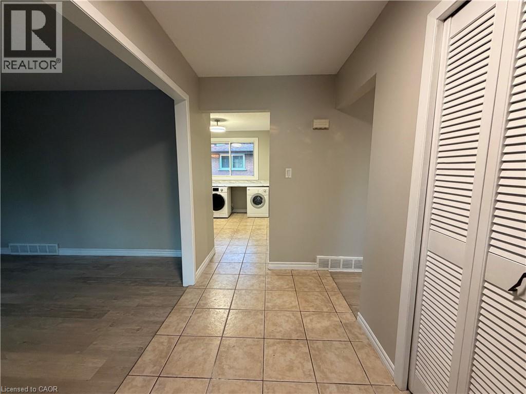 70 EAGEN Drive Unit# Upper Level — photo 2