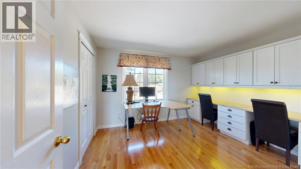 91 Rivershore Drive - Image 22