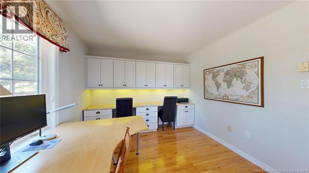 91 Rivershore Drive - Image 23