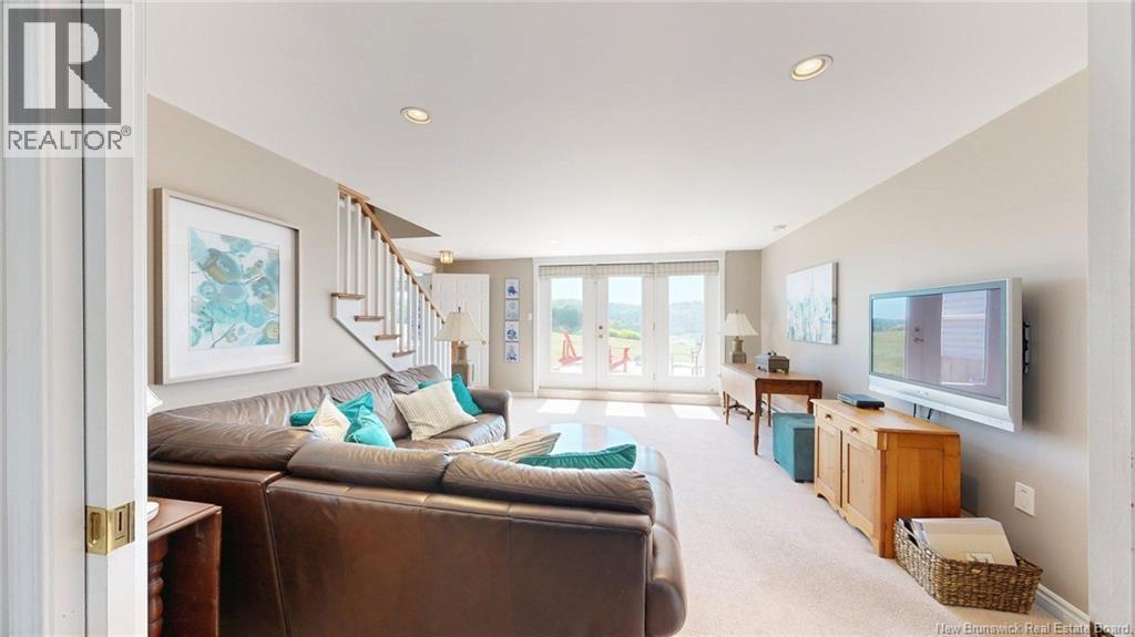 91 Rivershore Drive - Image 26