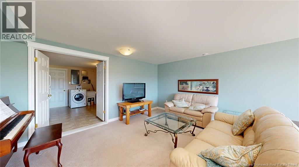 91 Rivershore Drive - Image 29
