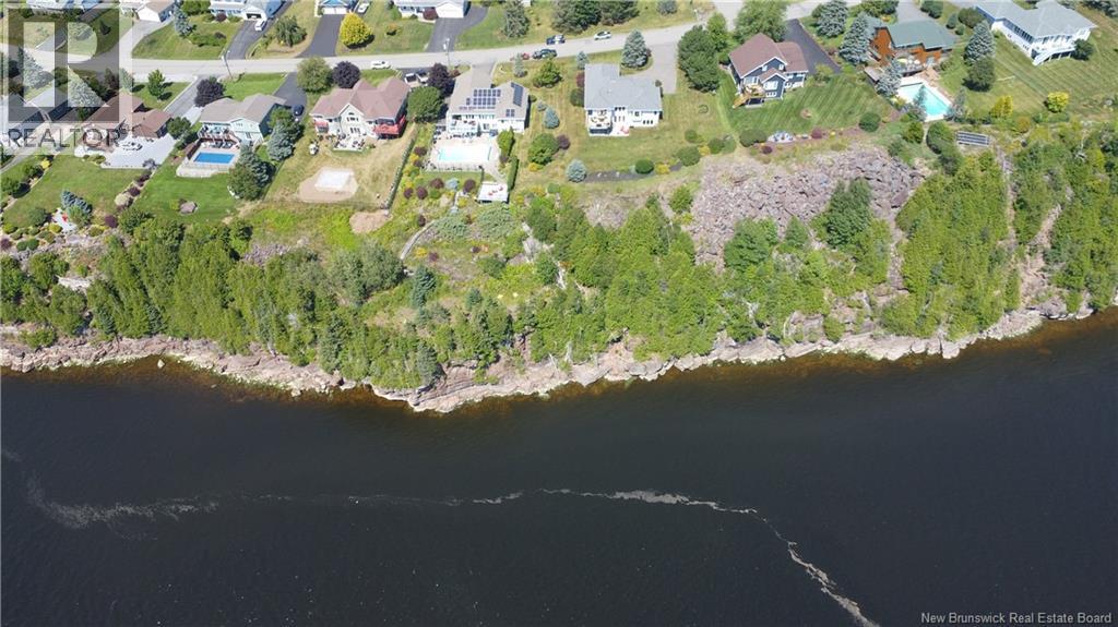 91 Rivershore Drive - Image 44