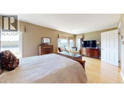 91 Rivershore Drive, photo 21